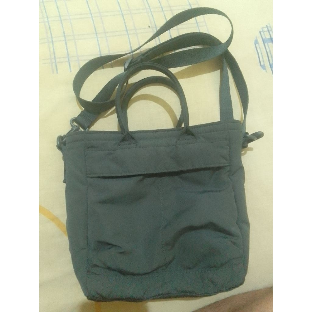 (NEGO TIPIS OK) UNIQLO 2Way Tote Mini Bag tas selempang wanita pria unisex Warna Dark green mirip po