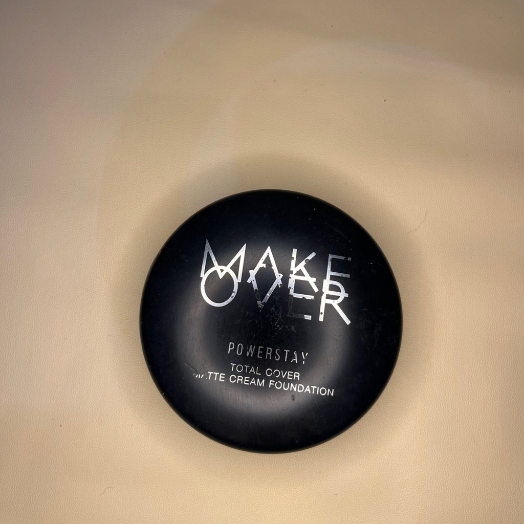 Preloved Makeover Powder Foundation
