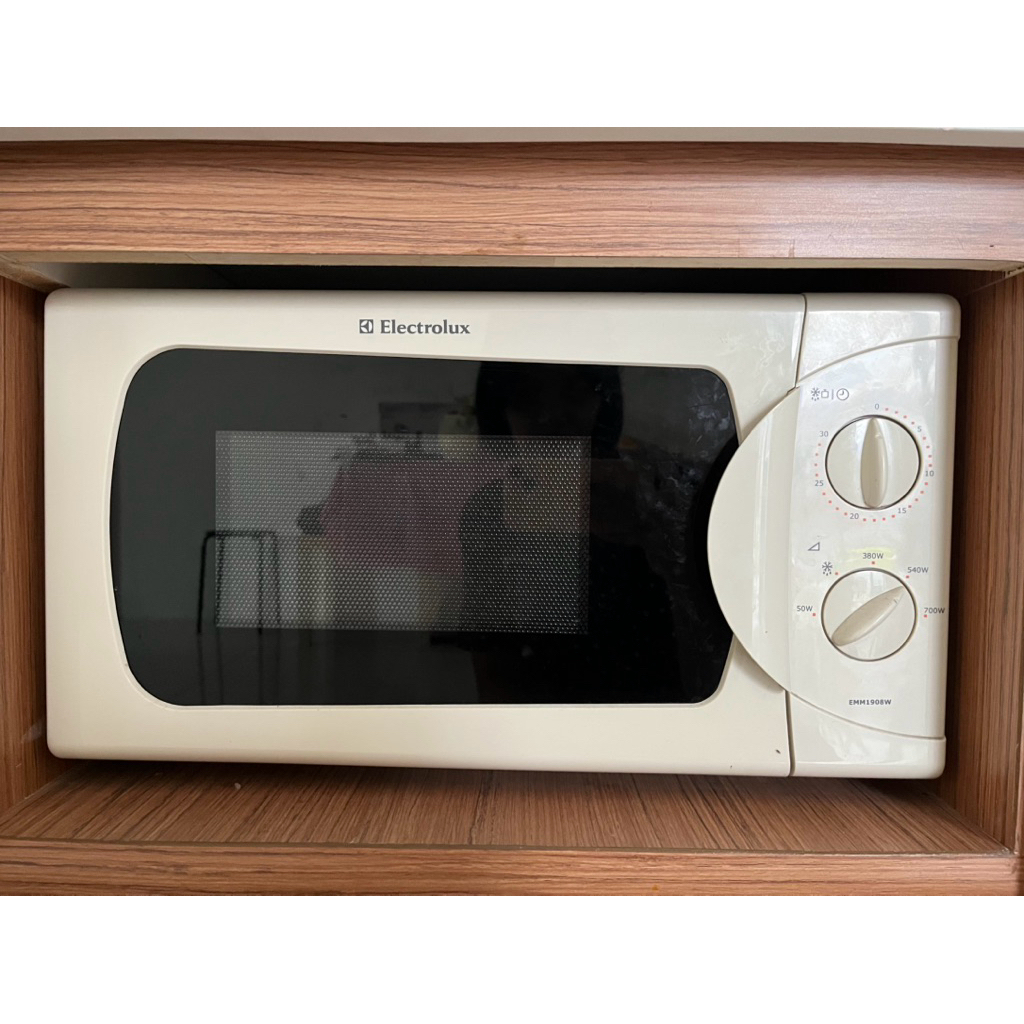 Microwave Electrolux 20liter