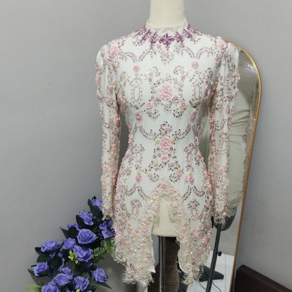 kebaya chantily full payet