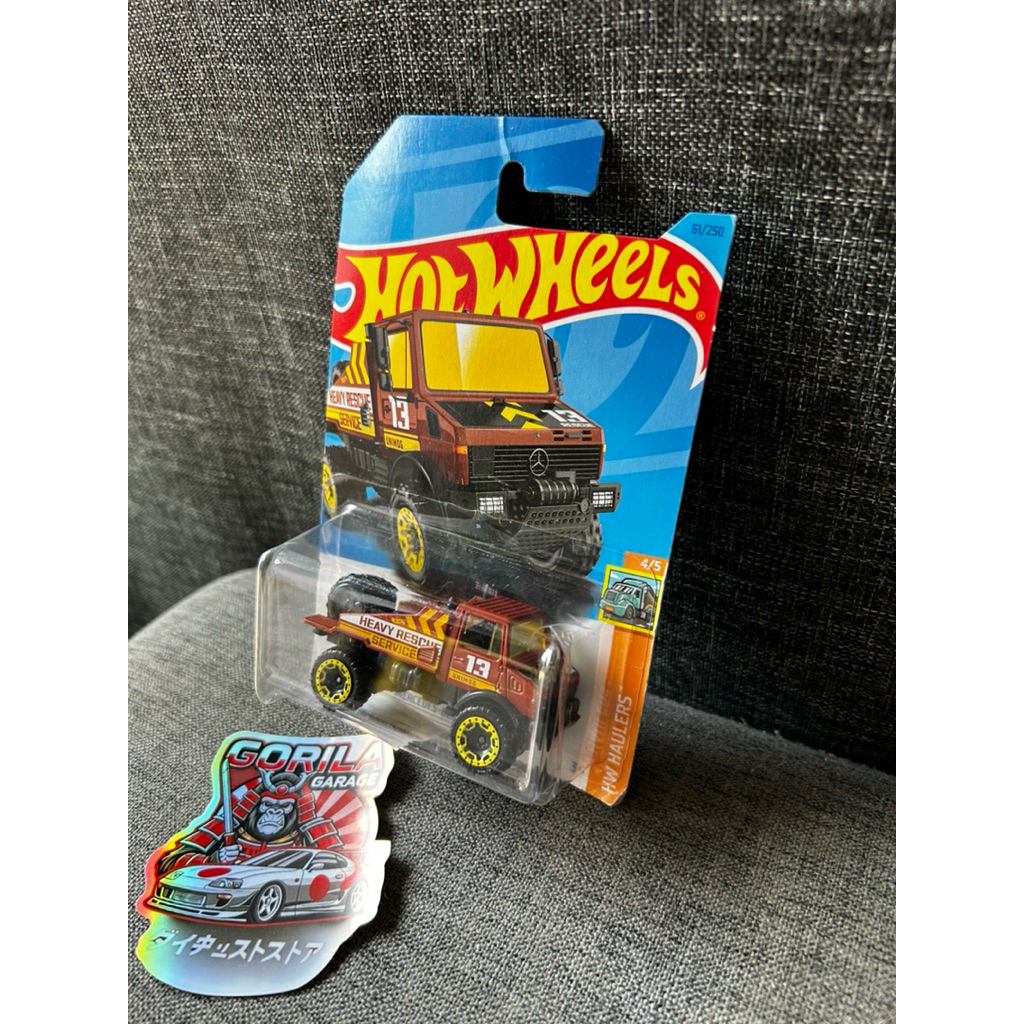 hot wheels mercedes benz unimog 1300