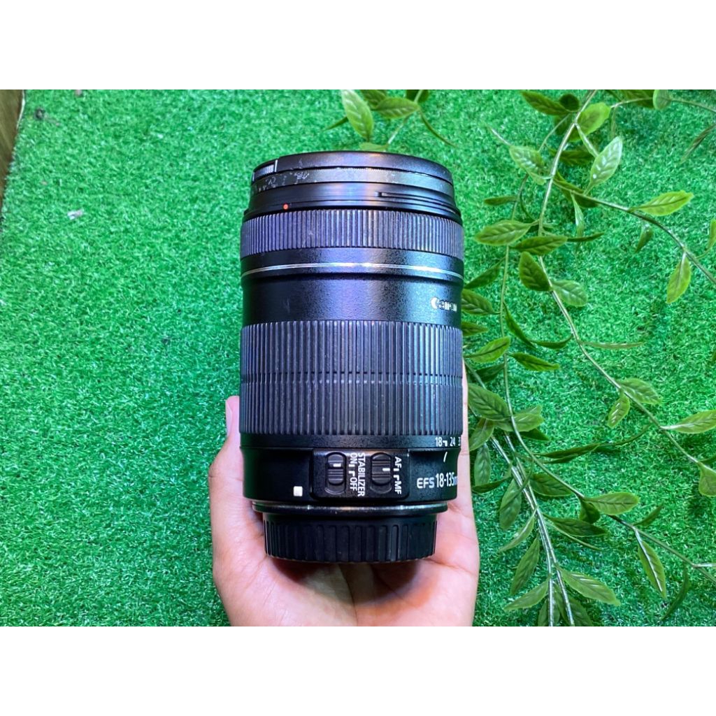 lensa Canon 18-135mm
