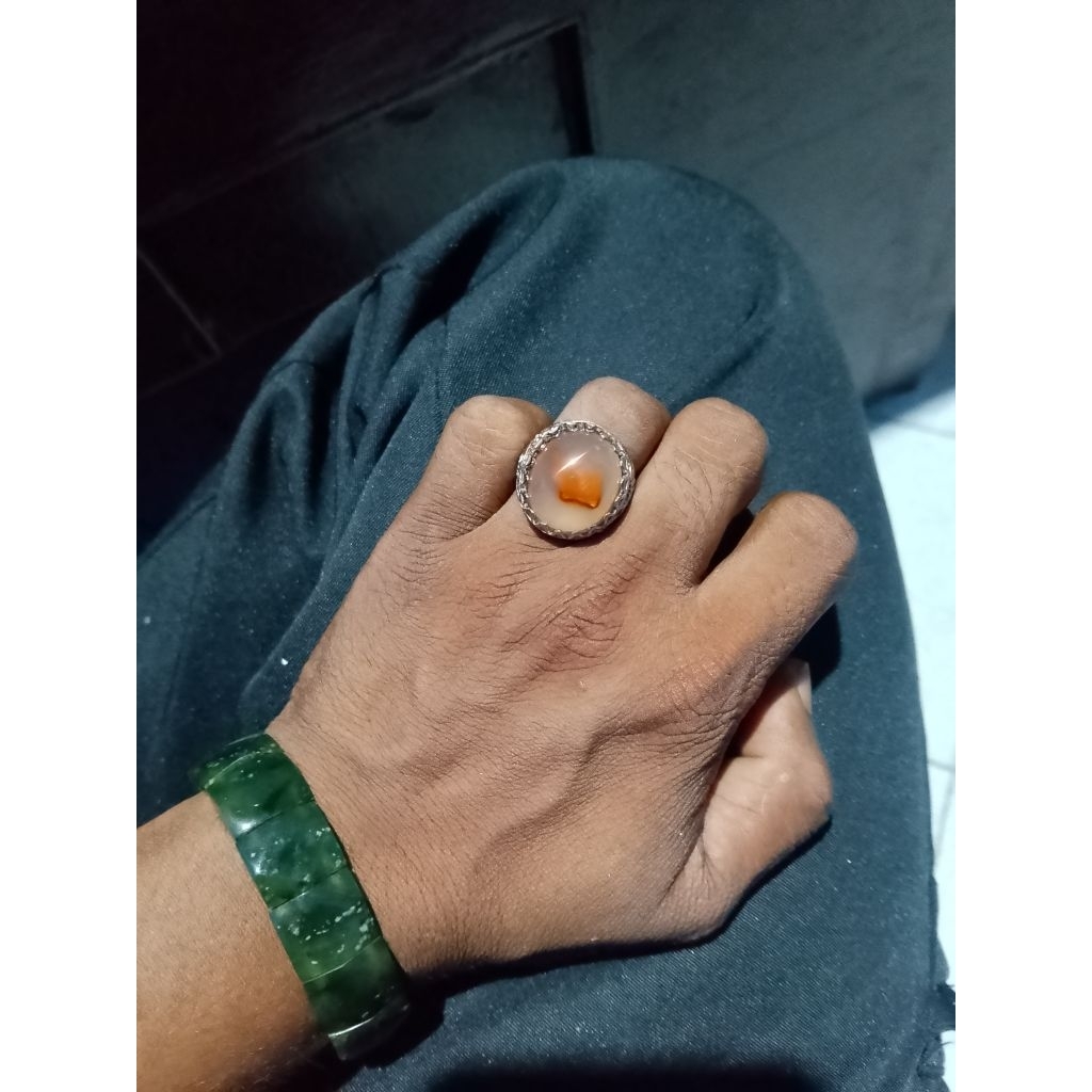 BATU YAKUT KUNING ACEH