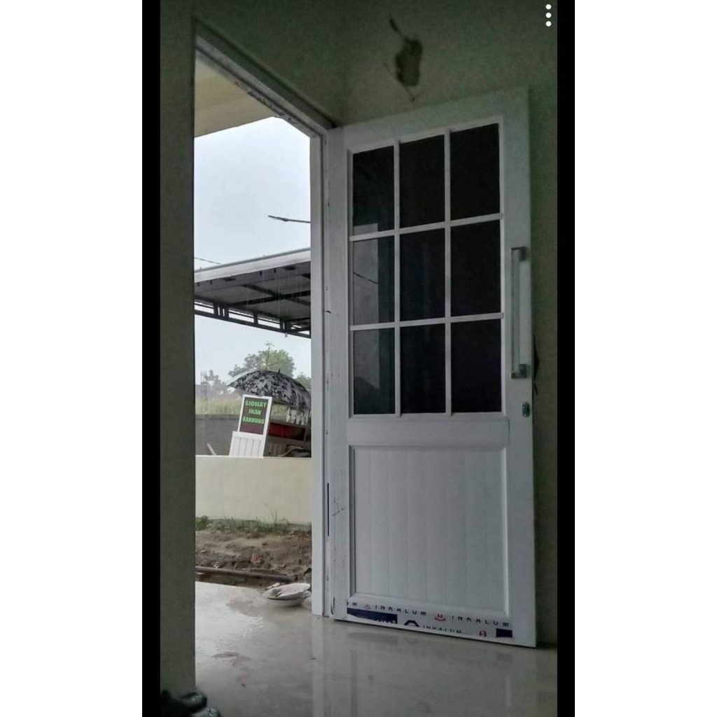 Kusen pintu alumunium