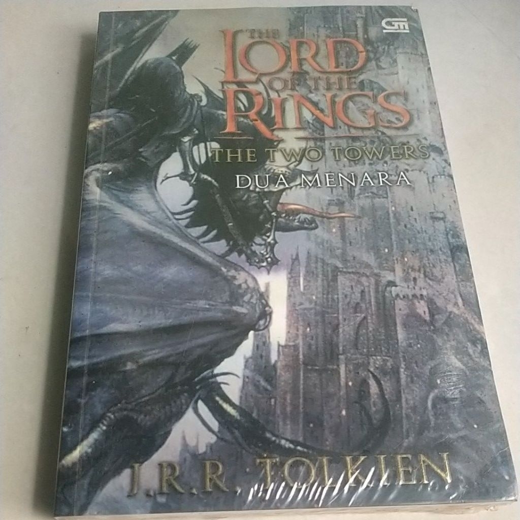 THE LORD OF THE RINGS DUA MENARA