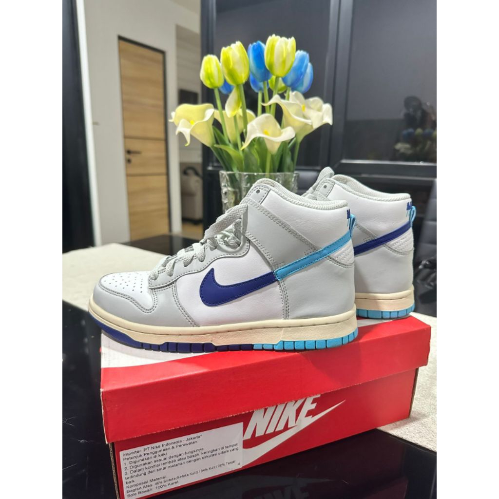 NIKE DUNK HIGH SE