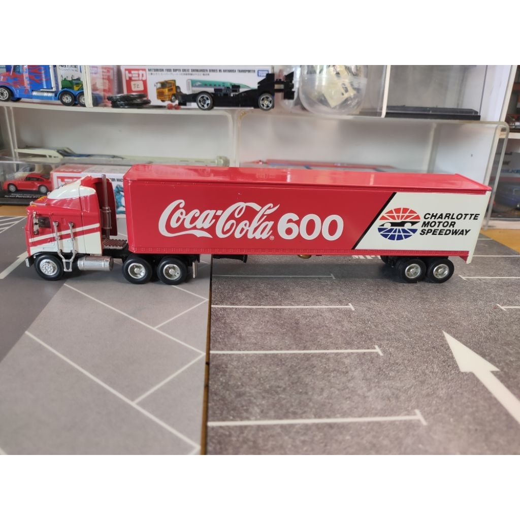 Racing Champions Limited Edition Kenworth K100E Coca Cola 1/64 Coin Bank Super Duper Rare