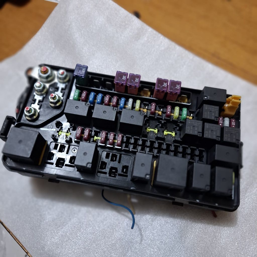 Box Sekring Fuse Box Wuling Almaz & Cortez Original - Kedap Air & Presisi