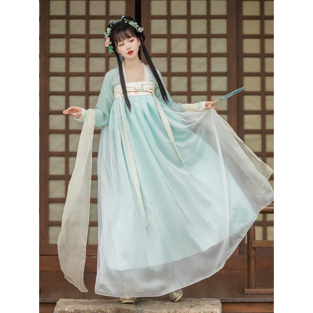 (Preorder) Hanfu China Wanita Gaya Tang Chinese Traditional Hanfu Ancient