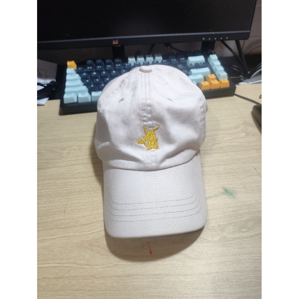Topi pikachu pocket Monster cream