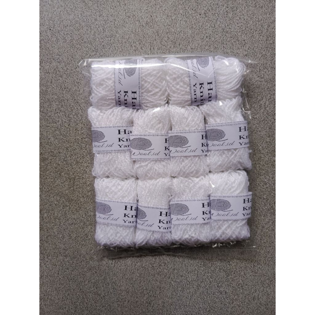 WOOL.ID /  putih / Wol isi 10 / Benang Wol Warna / Benang wol pak / Benang wol kecil warna warni / B