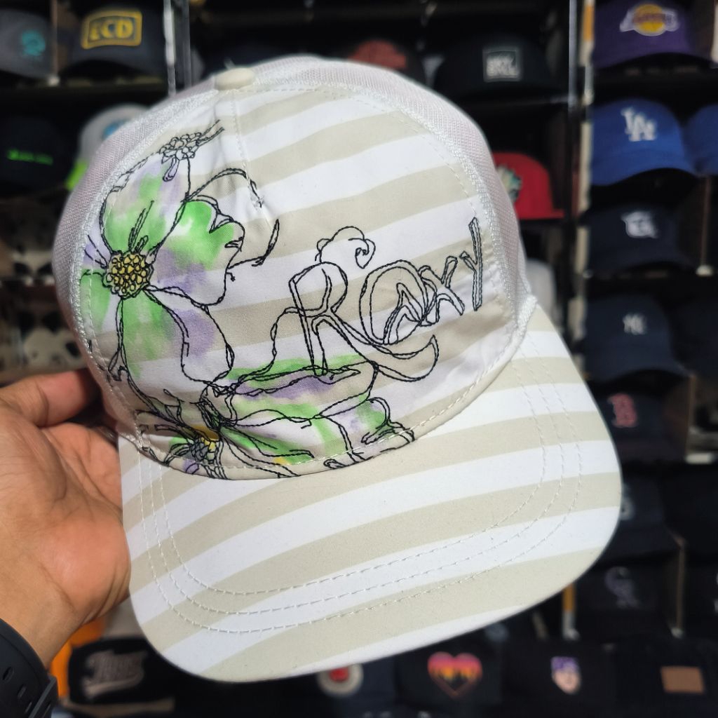 Topi trucker surfing Roxy