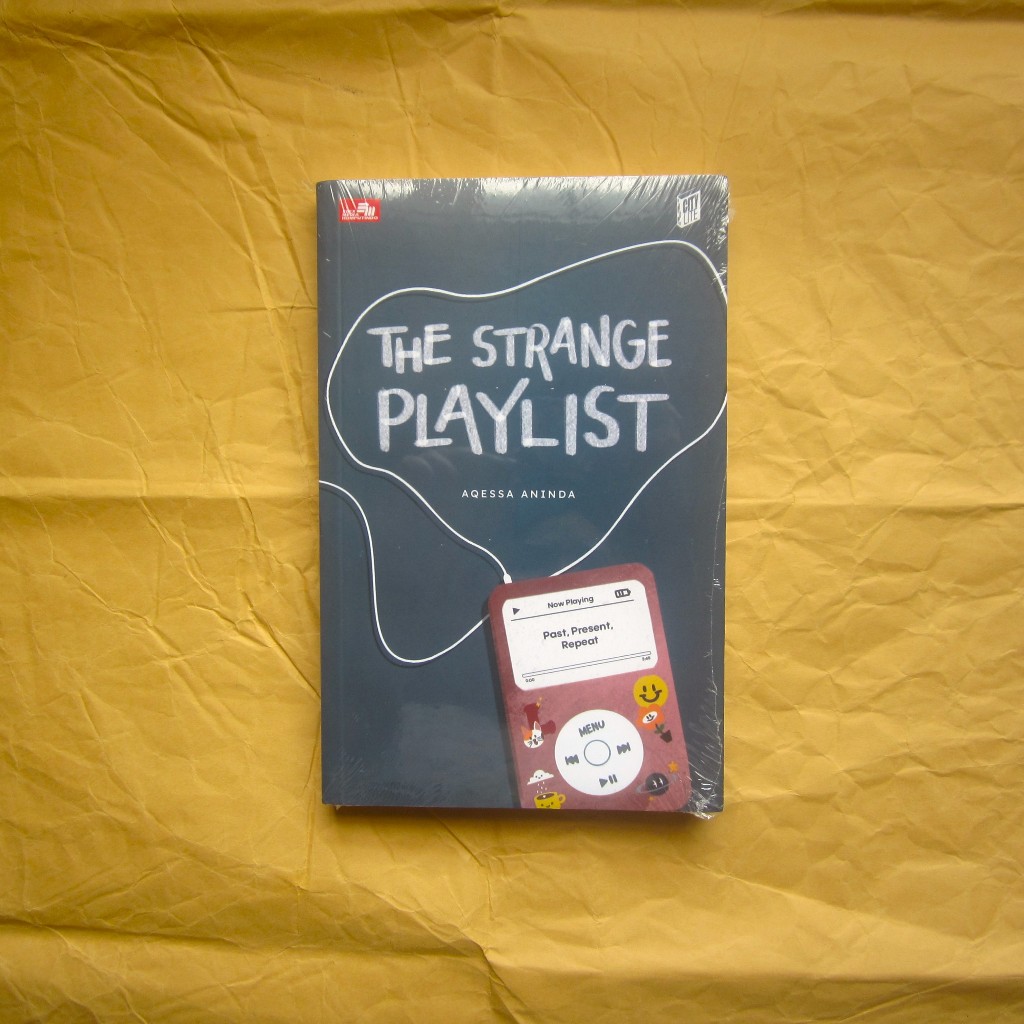The Strange Playlist - Aqessa Aninda (Original)