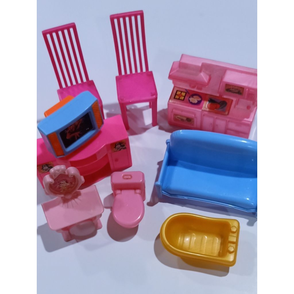 Mainan bekas set rumah"an / Preloved Miniature Furniture / Mainan anak
