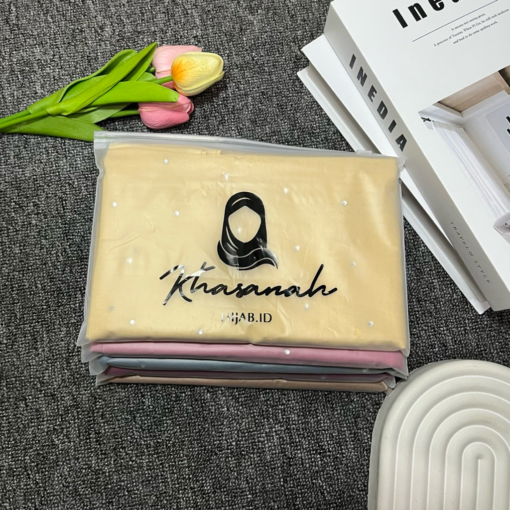 YUUMA - Hijab Segi Empat Paris Azara Original Tabur Payet Swarowski Putih By KhasanahHijab.Id | Pari