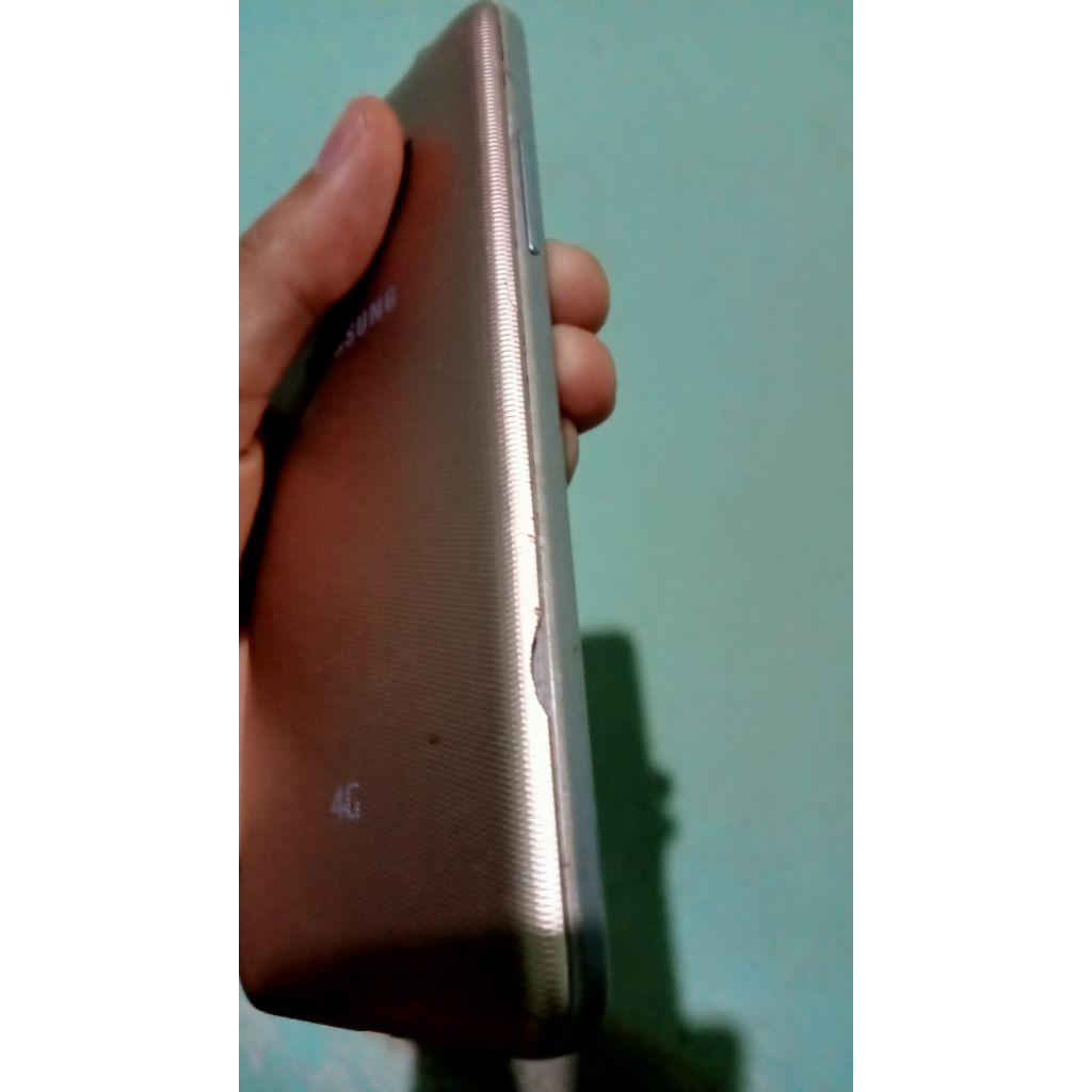 Samsung j2 prime batangan masih nyala