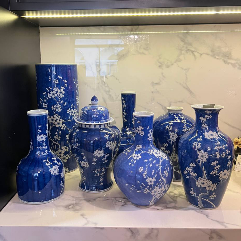 Guci Keramik Biru Motif Bunga Putih / Royal Ming Blue Ceramic Ginger Jar Vase EB Home 5448