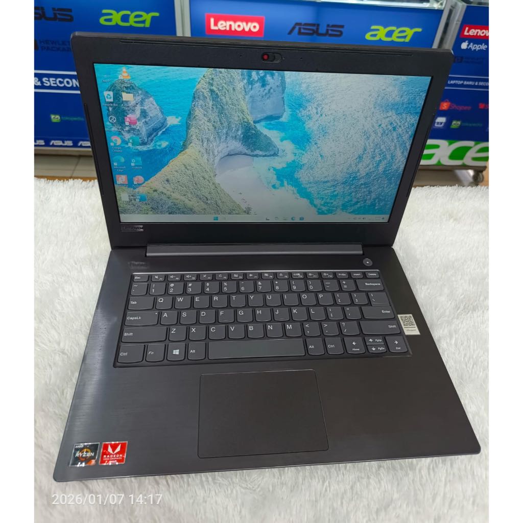 Laptop Lenovo Ryzen 3 RAM 8 GB SSD 128 GB WINDOWS 11 SIAP PAKAI
