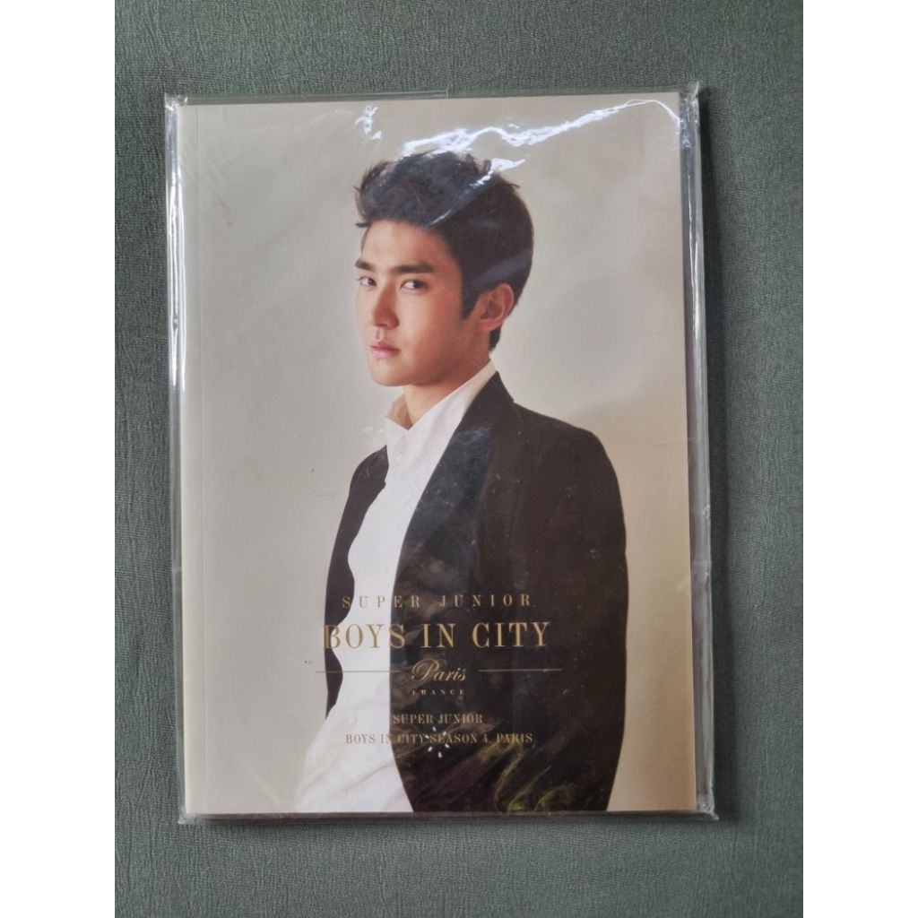 Super Junior Boys in City Paris merch - Siwon (note book)
