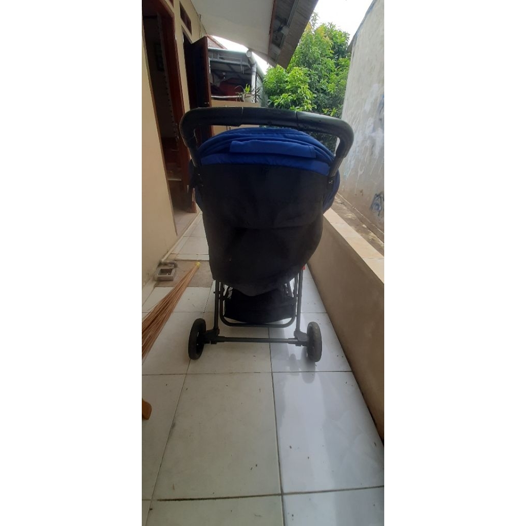 Stroller Babydoes second