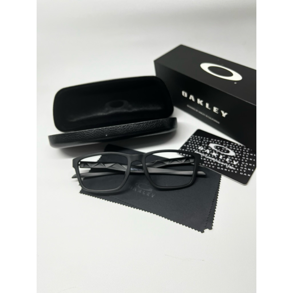 Frame Kacamata OAKLEY ORIGINAL SUTRO RX IV OX8011-0253 second Mulus 100%