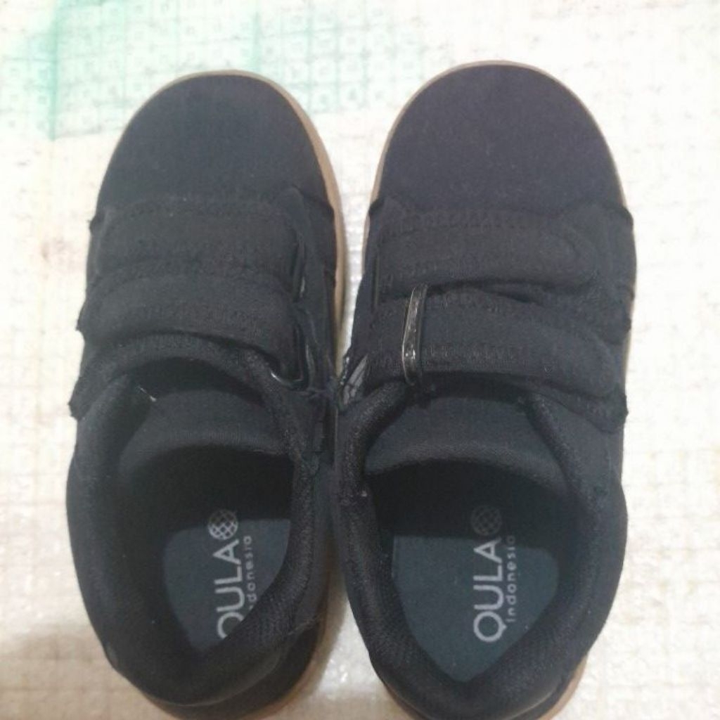Sepatu Anak Unisex Qula ( Produk Lokal ) Preloved