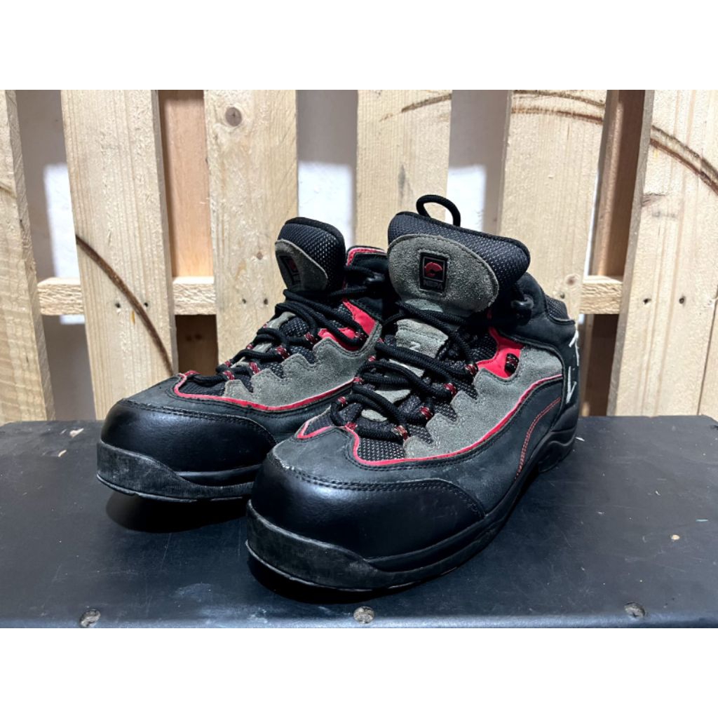 sepatu safety ujung besi Nepa sz 42