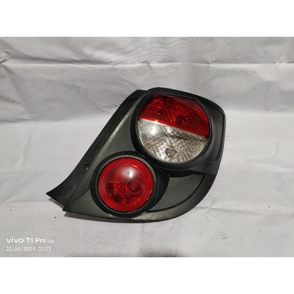 Lampu belakang stoplamp Aveo Sonic