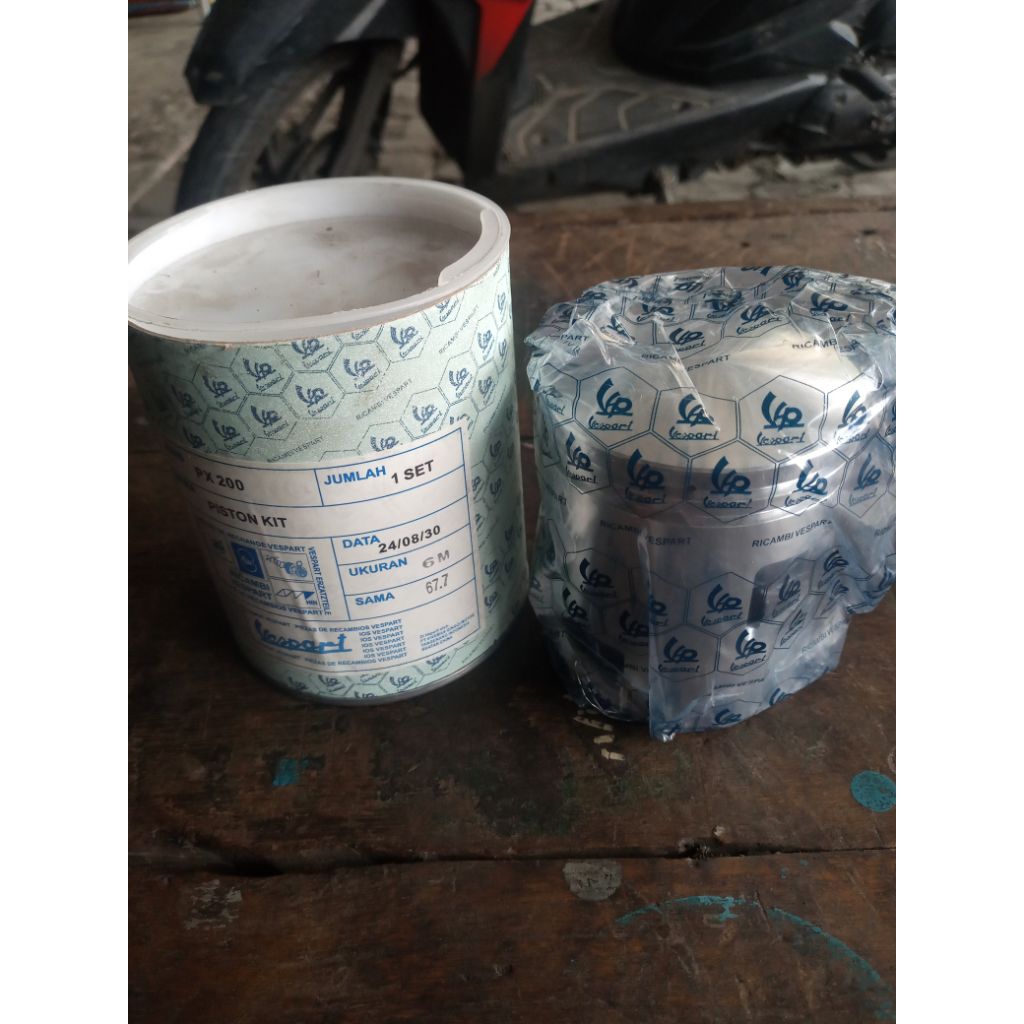 Seher 200cc Vespa Spartan Excel200 size 6M