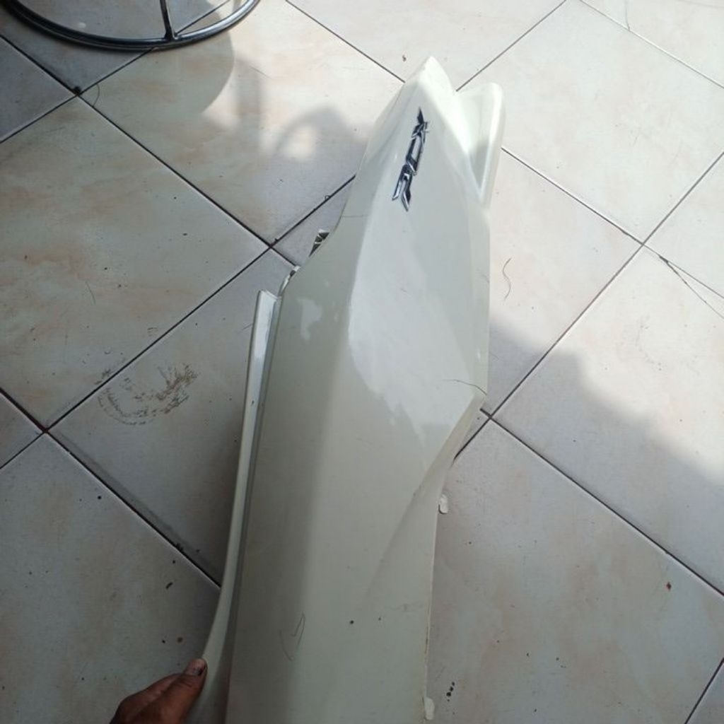 body belakang kiri PCX 150 CBU K35 original