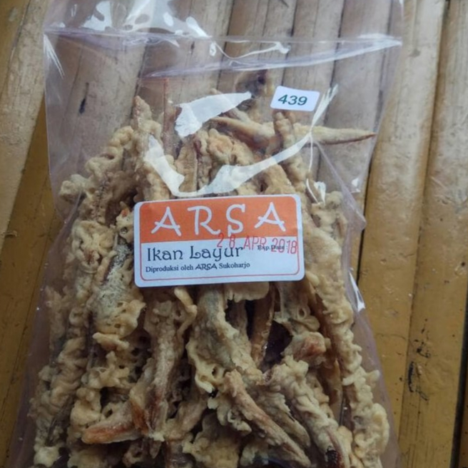 kripik ikan layur / gereh layur makanan tradisional kripik ikan layur / gereh layur