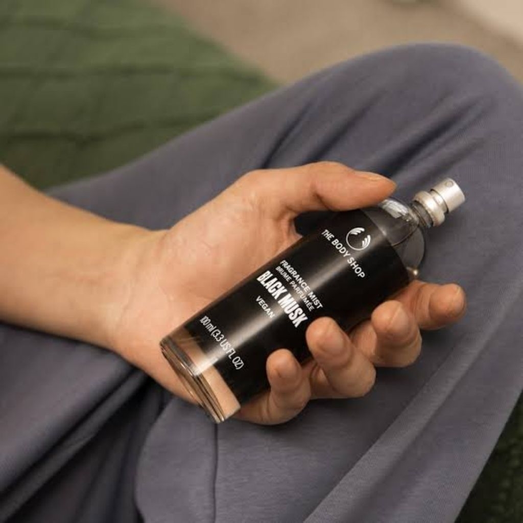 PARFUM BLACK MUSK VEGAN 100ML BODY SHOP, BODYMIST BLACK MUSK VEGAN 100ML, PARFUM ELEGAN MUSKY UNISEX