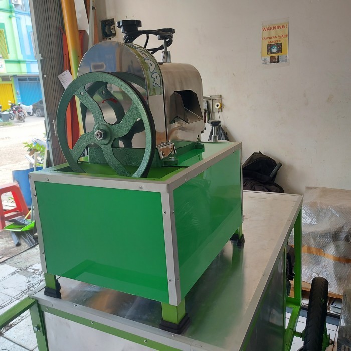 Mesin tebu listrik carlton model meja