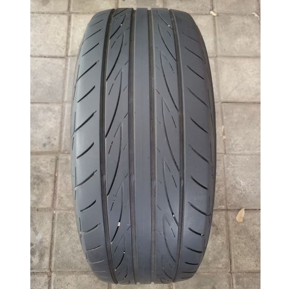 Ban 16 Inch Yokohama Advan Fleva 205/55 R16 Second 1pc