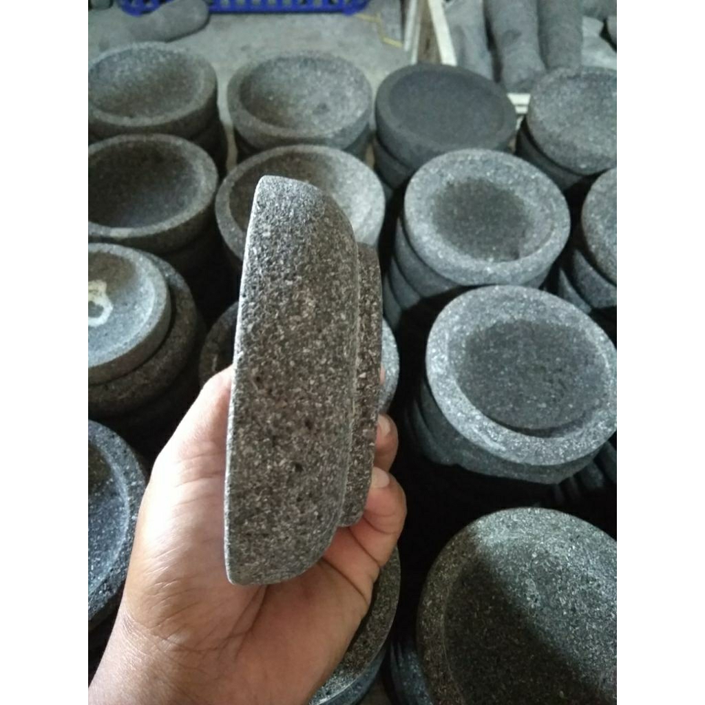 cobek, layah, lemper batu asli muntilan ukuran 12cm plus ulegan satu set KUALITAS PREMIUM HARGA PROM