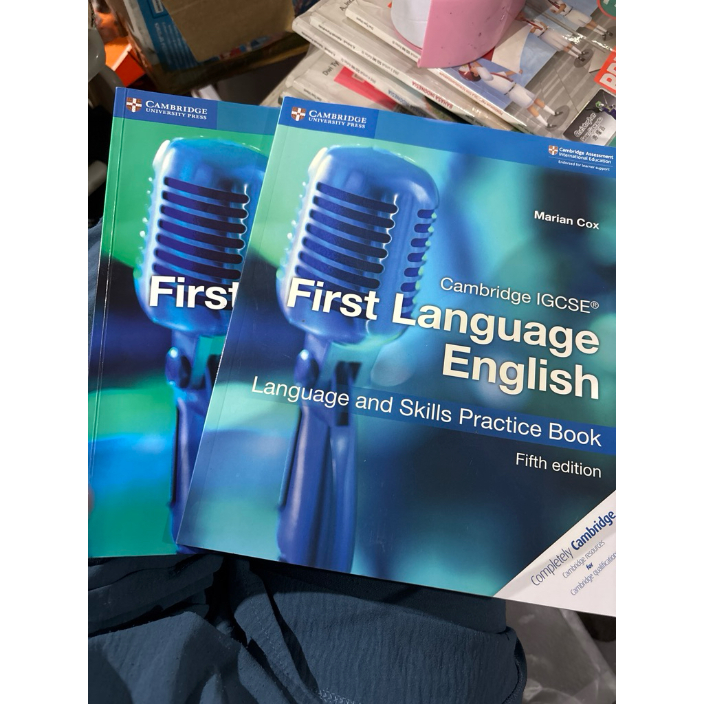 cambridge igcse first language english coursebook/language and skills practice book