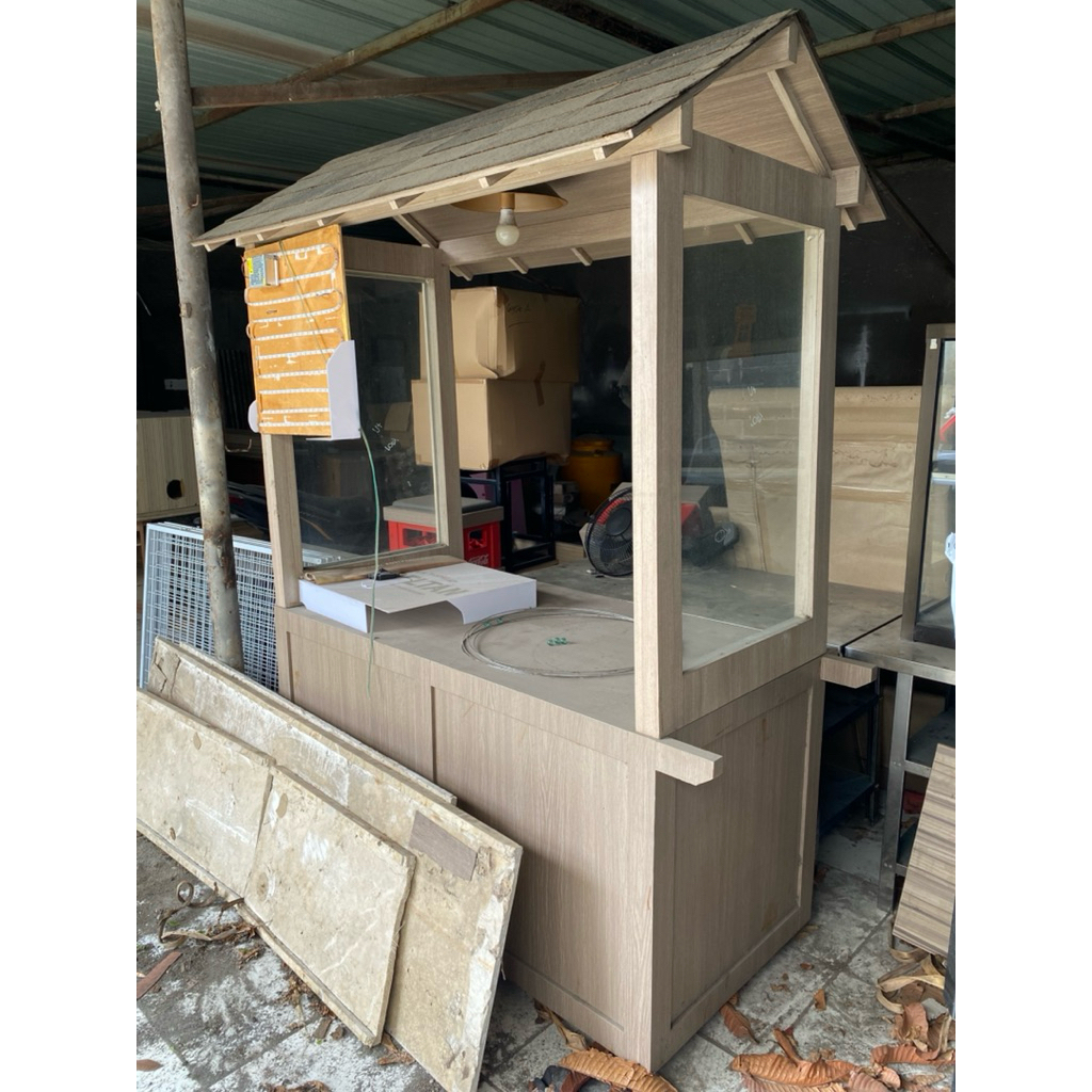 Booth Rombong Bekas Model Atap Alas Jepang