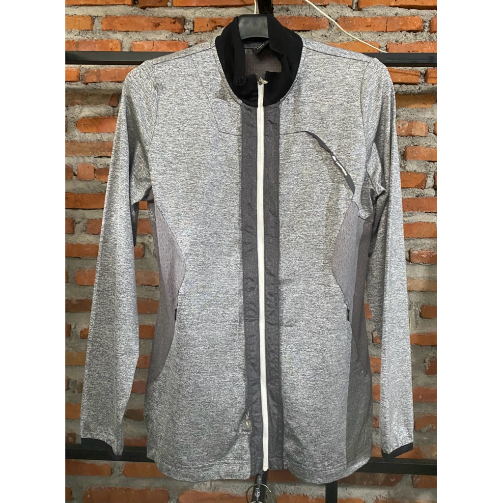 JAKET LOWE ALPINE