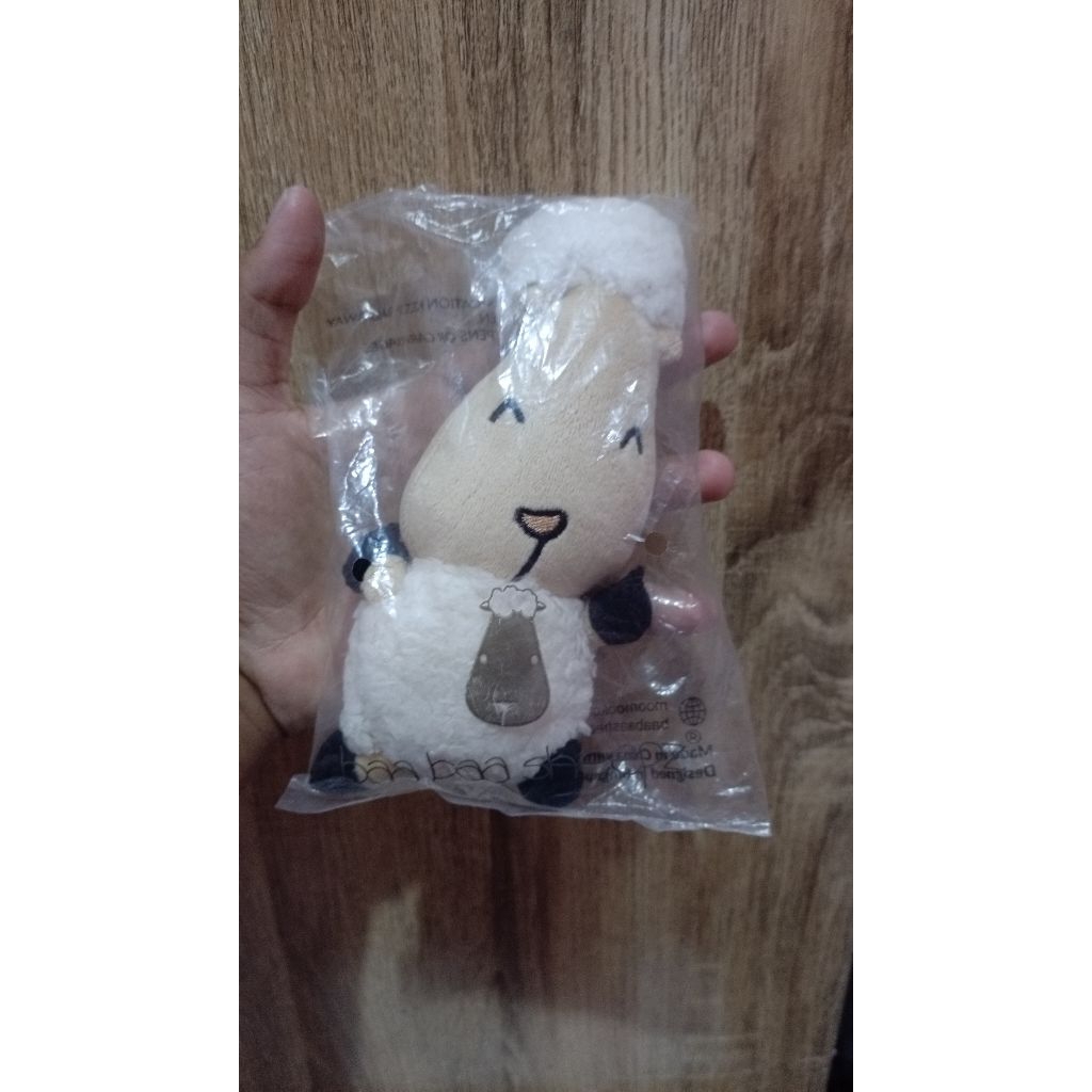 Gantungan kunci shaun the sheep