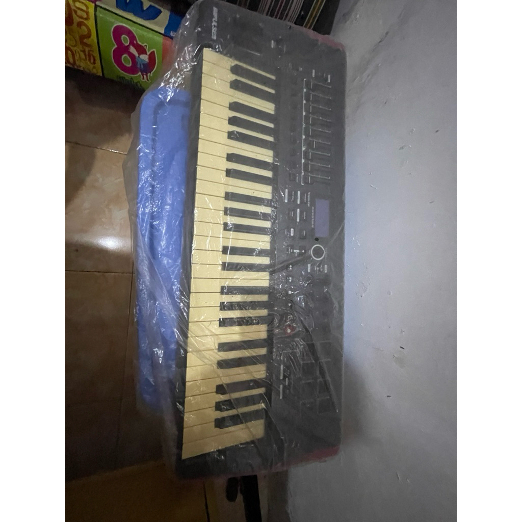 midi controller keyboard controller novation Impulse 49