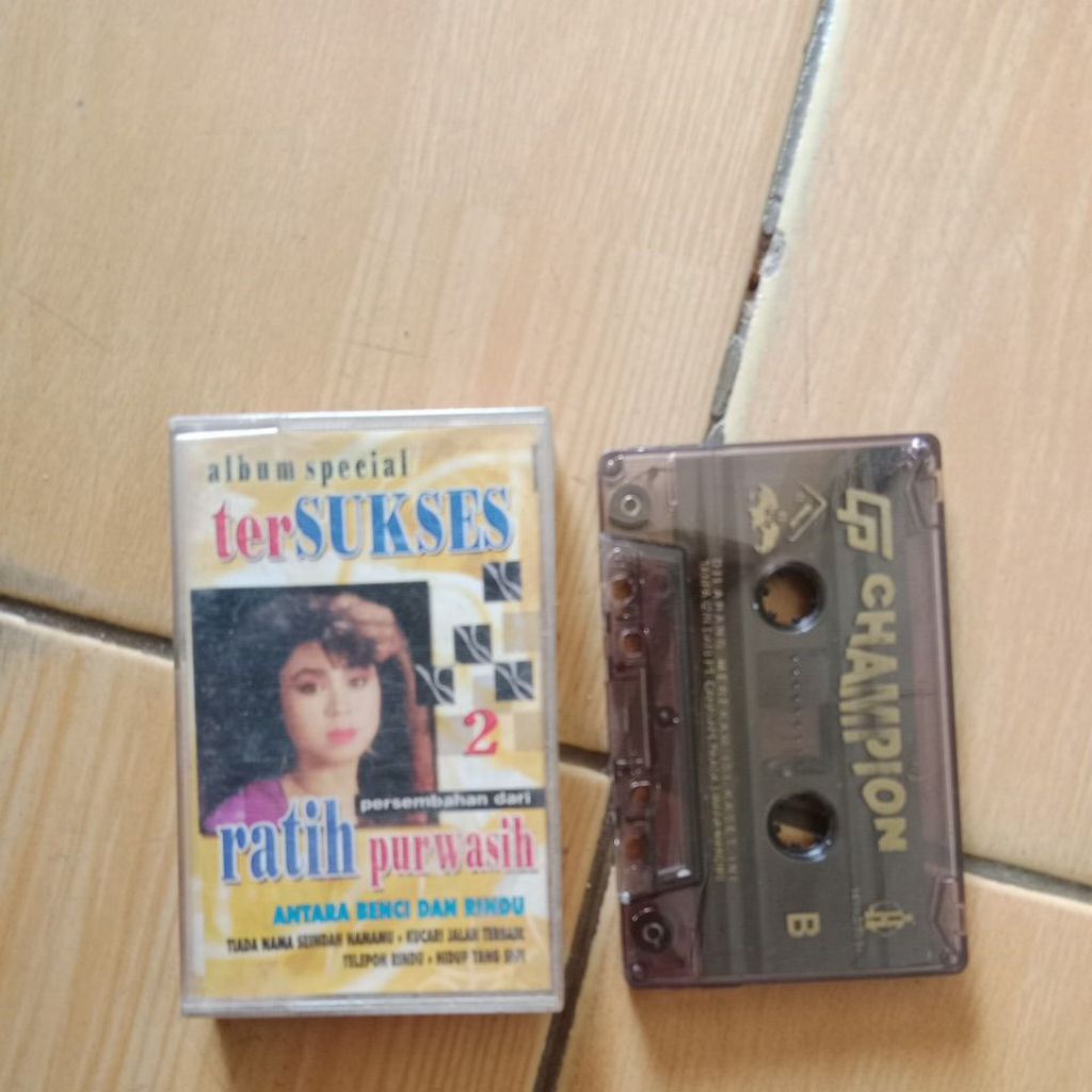 KASET PITA NOSTALGIA RATIH PURWASIH
