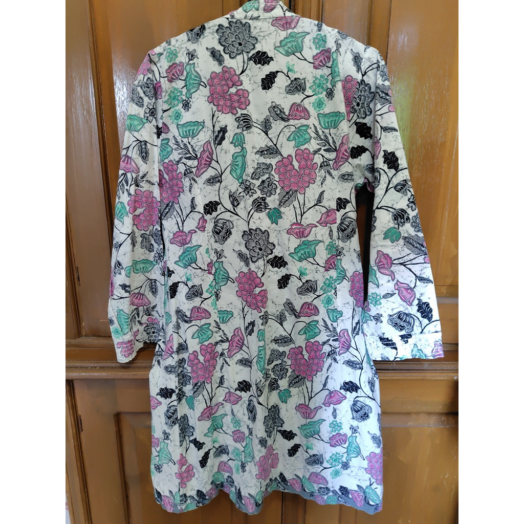batik atasan wanita formal casual tunik motif bunga pink tosca putih