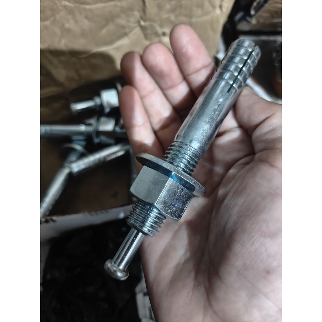 Dynabolt anchor ketok m16x100/angkur ketok M16x100 mm/ high angkur m16x100/ dynabolt ketok m16x100/ 