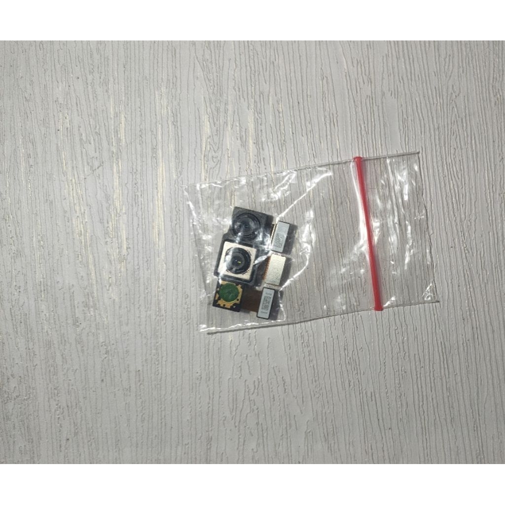 Kamera depan belakang Oppo F9