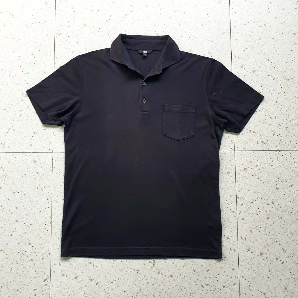 Baju Kaos Polo Unlqlo Hitam / Size L - LD 54 cm / Bekas - Second - Preloved