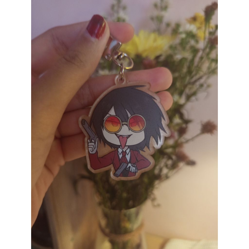 Alucard Hellsing acrylic keychain Fanmerch by @chaotic_honey
