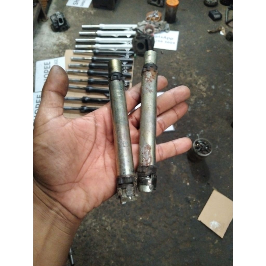 DUDUKAN JALU STANG SUPRA 125/KARISMA ORIGINAL COPOTAN adaptor jalu stang Supra 125/karisma original 