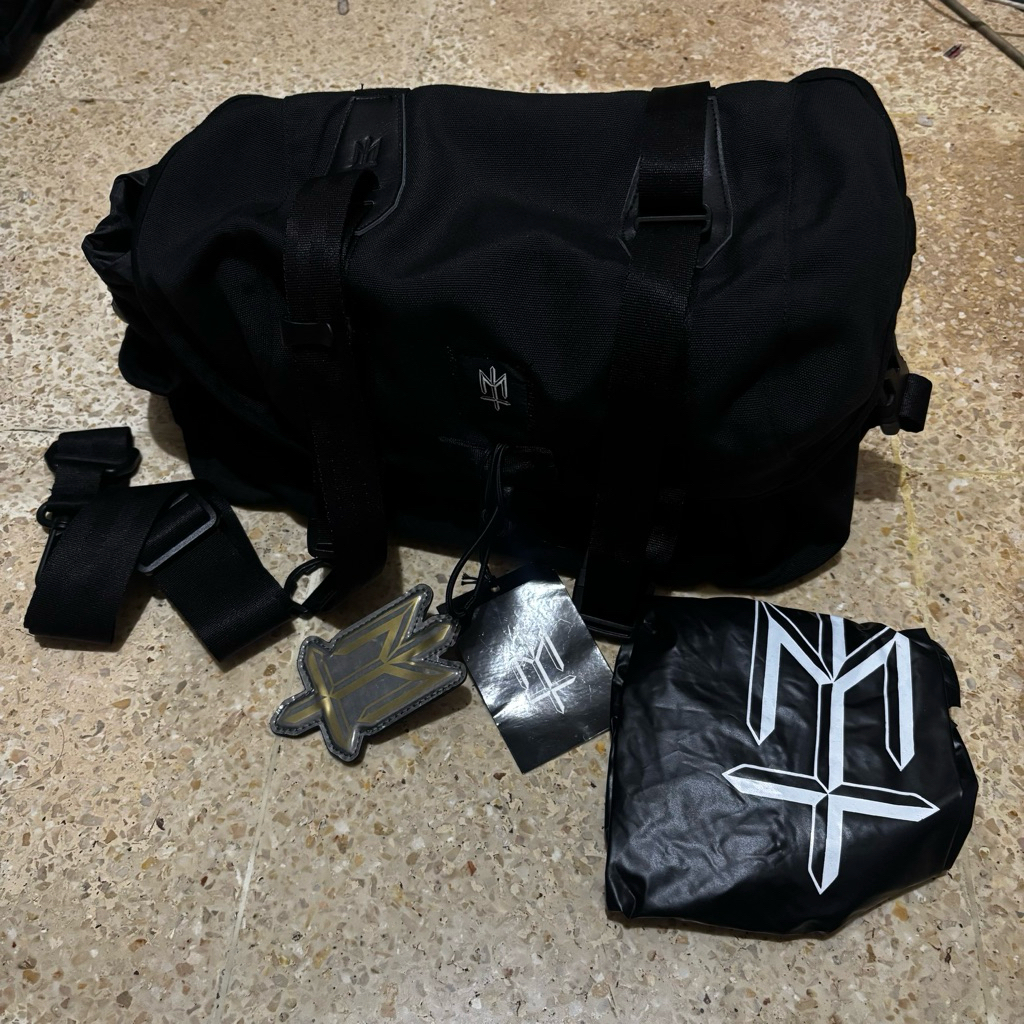Sling bag maternal