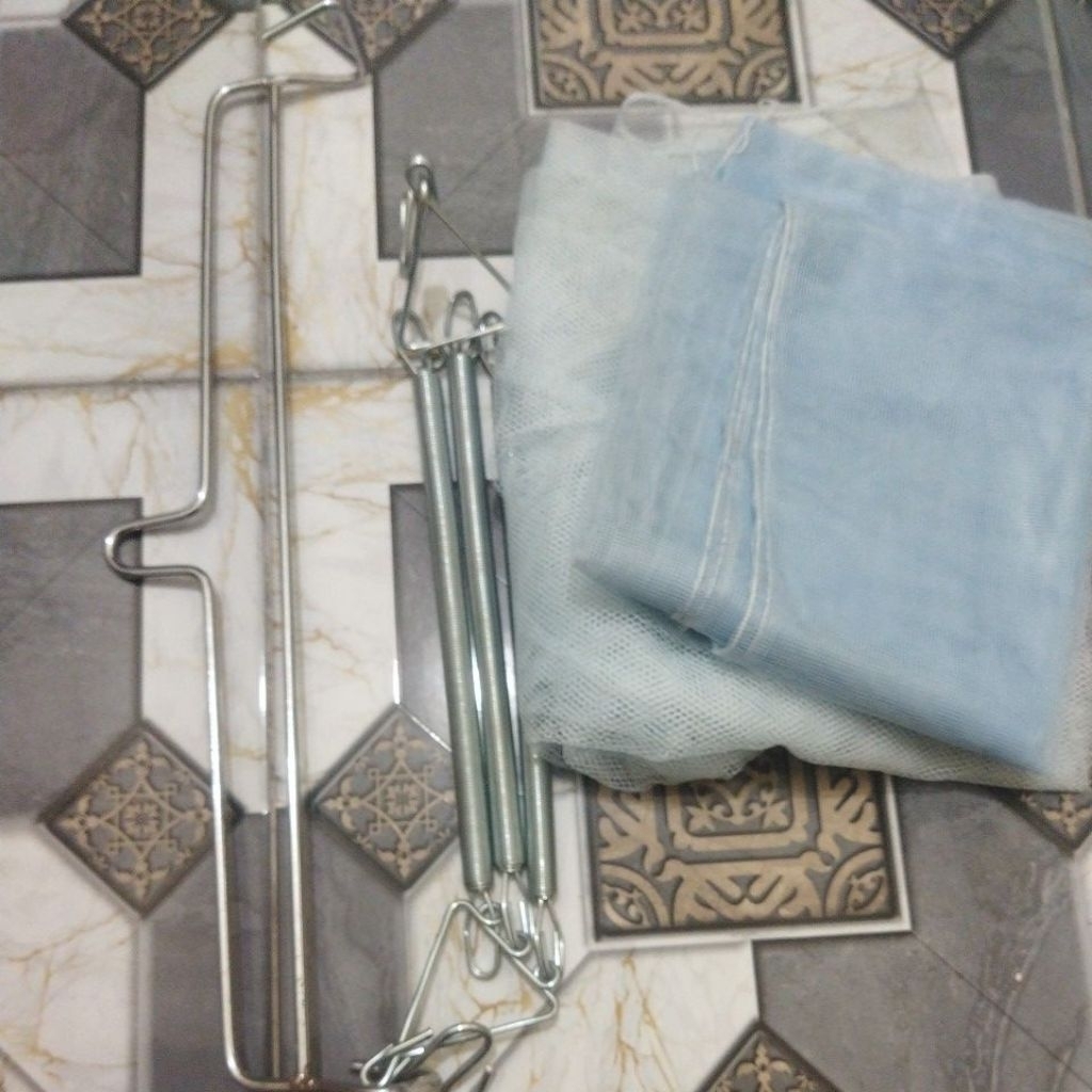 Ayunan Gantung Anak Balita