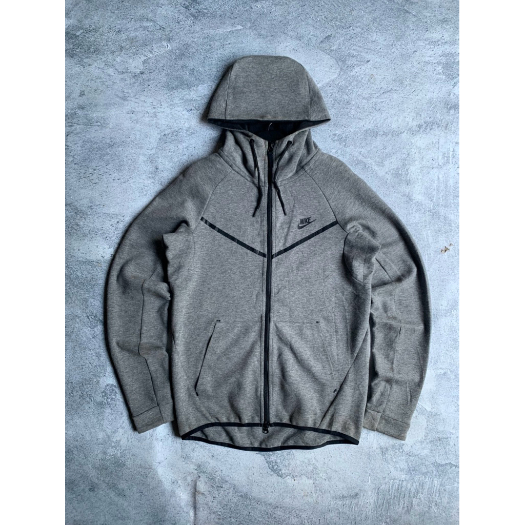 ZIPP HOODIE NIKE TECH